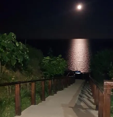 House Near The Sea *